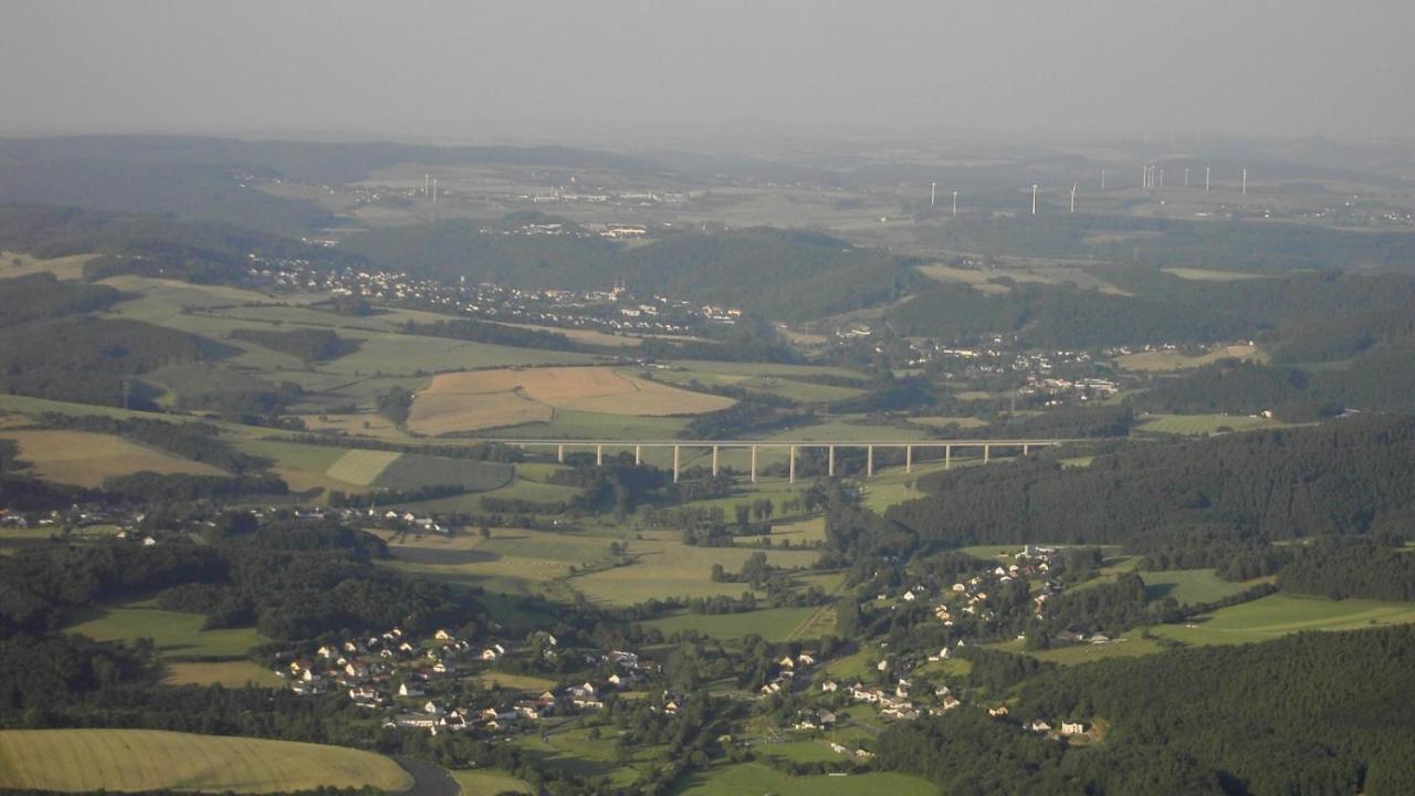 Eifel-Ferienhaus Marga Pruem Exterior photo